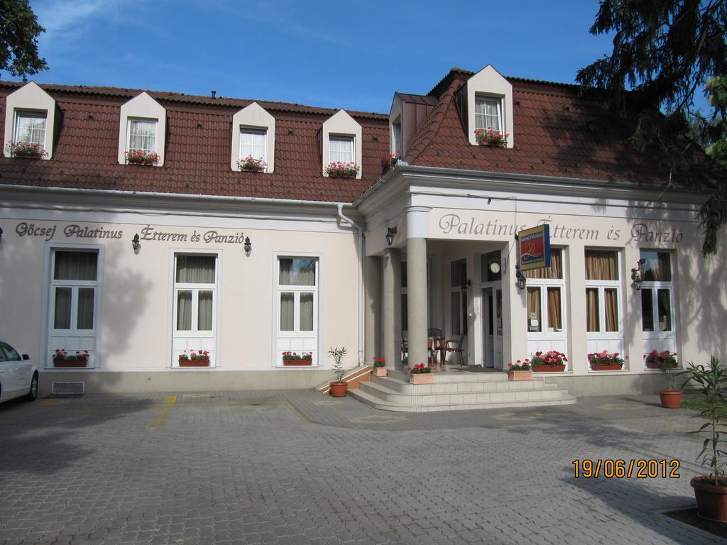 Goecsej Palatinus Etterem Es Panzio Aparthotel Zalaegerszeg Εξωτερικό φωτογραφία